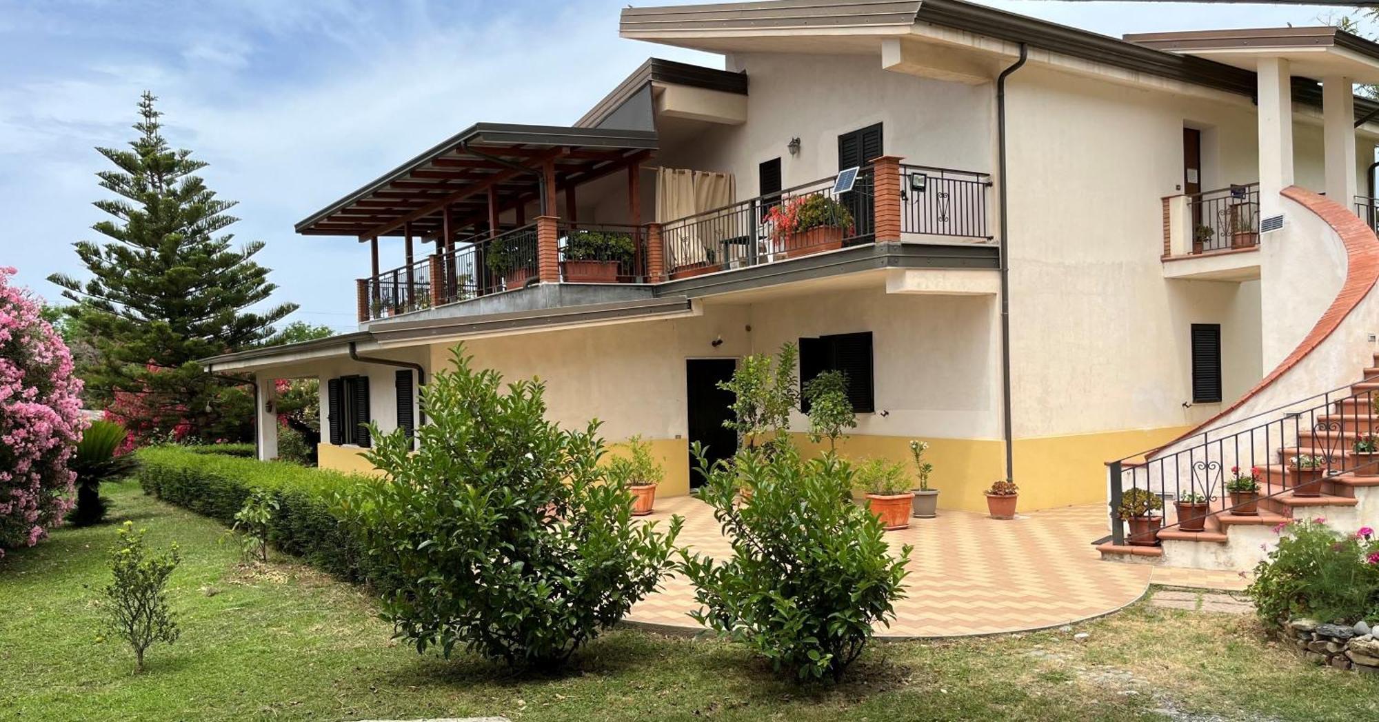 Villa Lidia Paola Exteriör bild